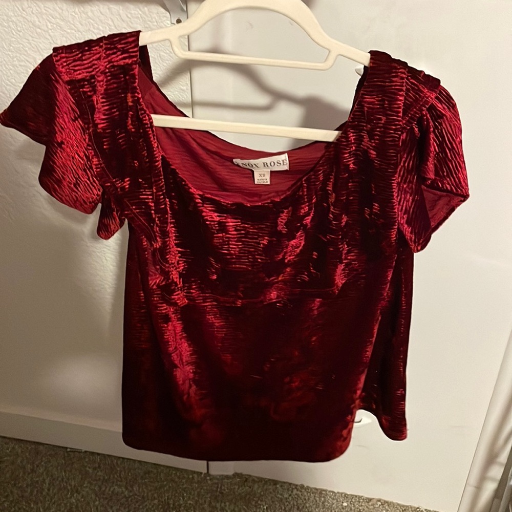 Velvet Knox Rose Top